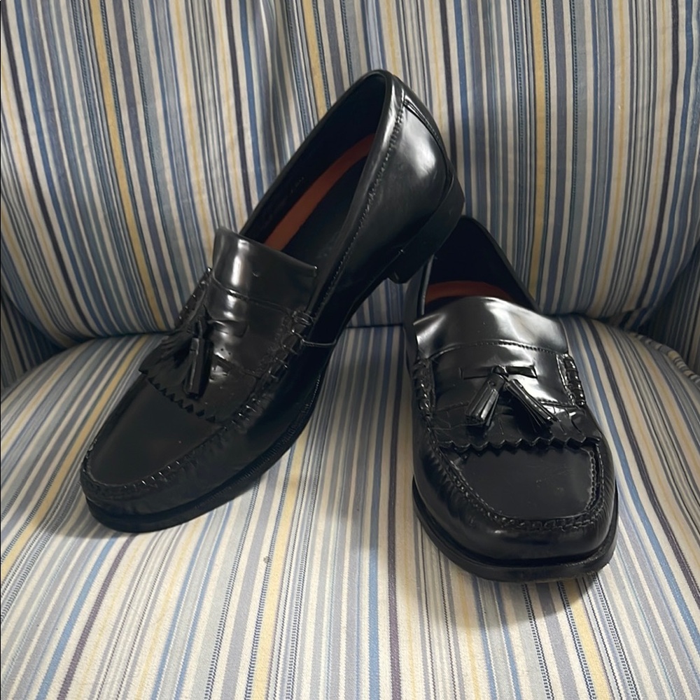 Classic Men’s Cole Haan Black Tassel Loafers